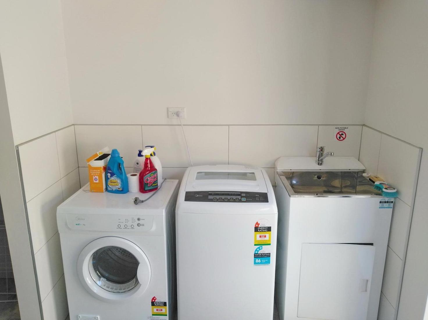 7Br 3Bh Beach Escape. 2 Min To Browns Bay Beach Auckland Exteriör bild