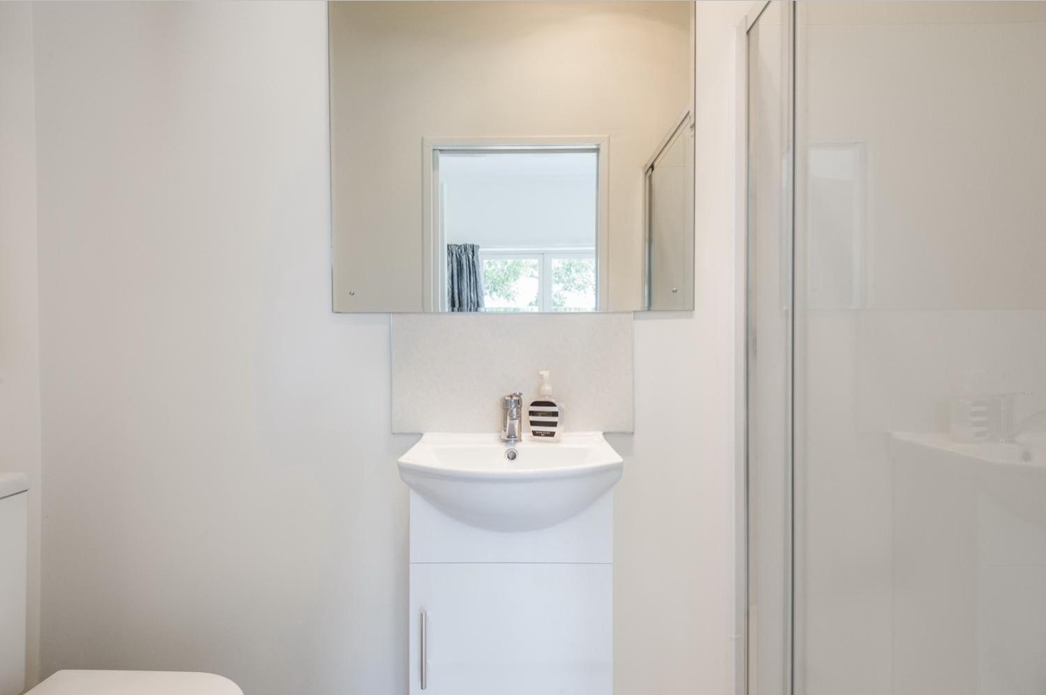 7Br 3Bh Beach Escape. 2 Min To Browns Bay Beach Auckland Exteriör bild