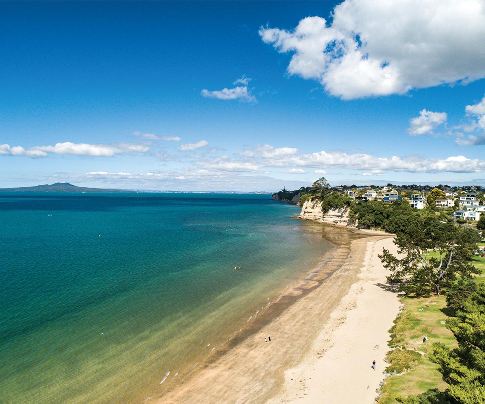 7Br 3Bh Beach Escape. 2 Min To Browns Bay Beach Auckland Exteriör bild